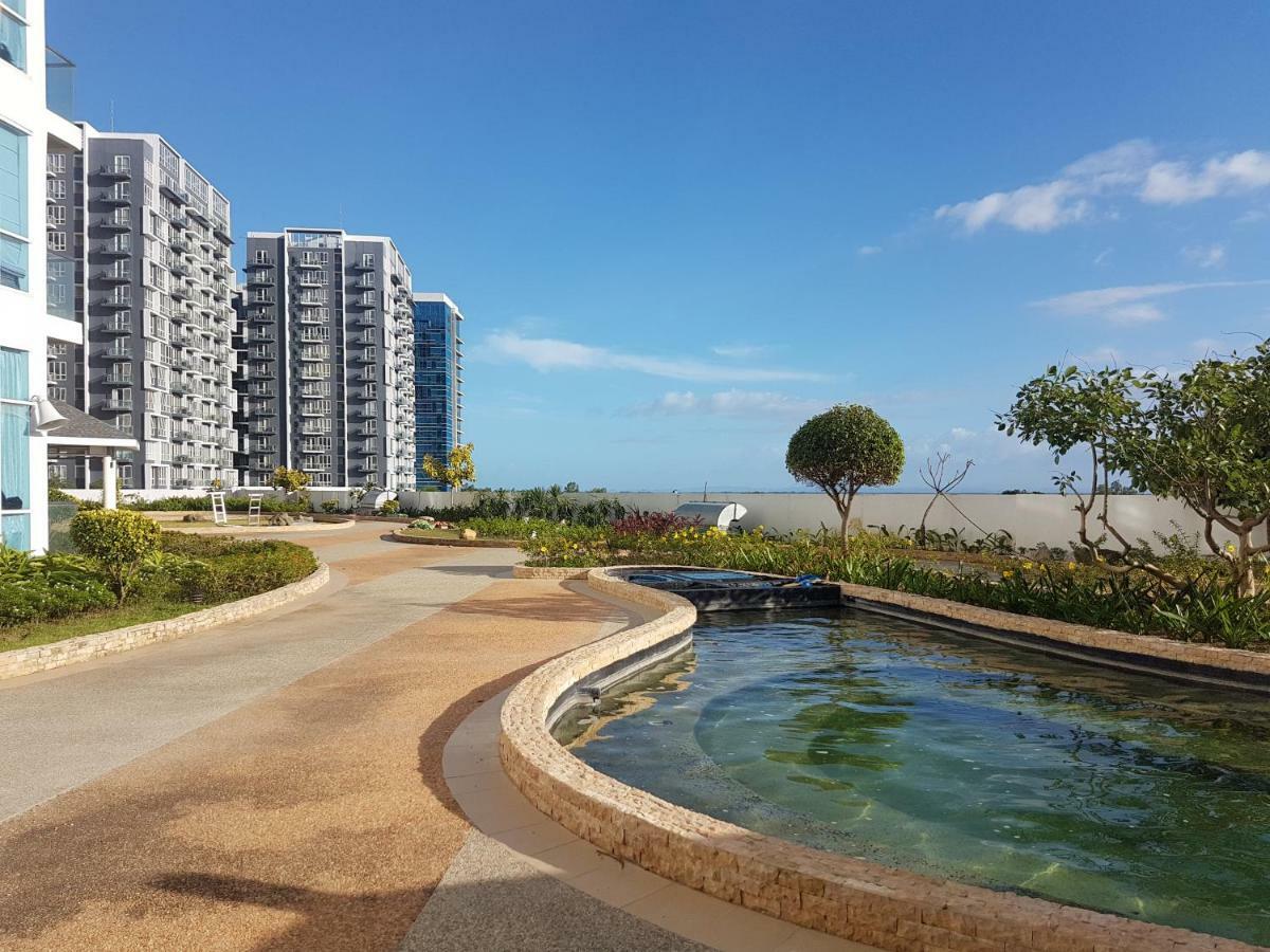 Mactan Newtown Condo With Garden And Ocean View 8Newtown Blvd Lapu-Lapu City Buitenkant foto
