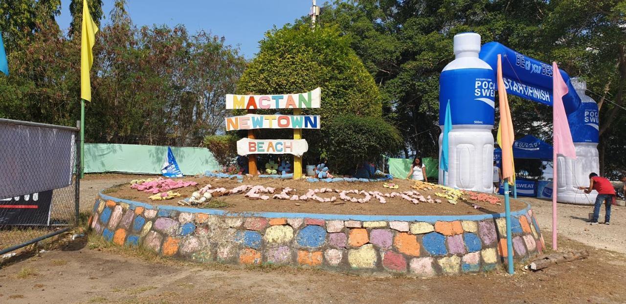 Mactan Newtown Condo With Garden And Ocean View 8Newtown Blvd Lapu-Lapu City Buitenkant foto