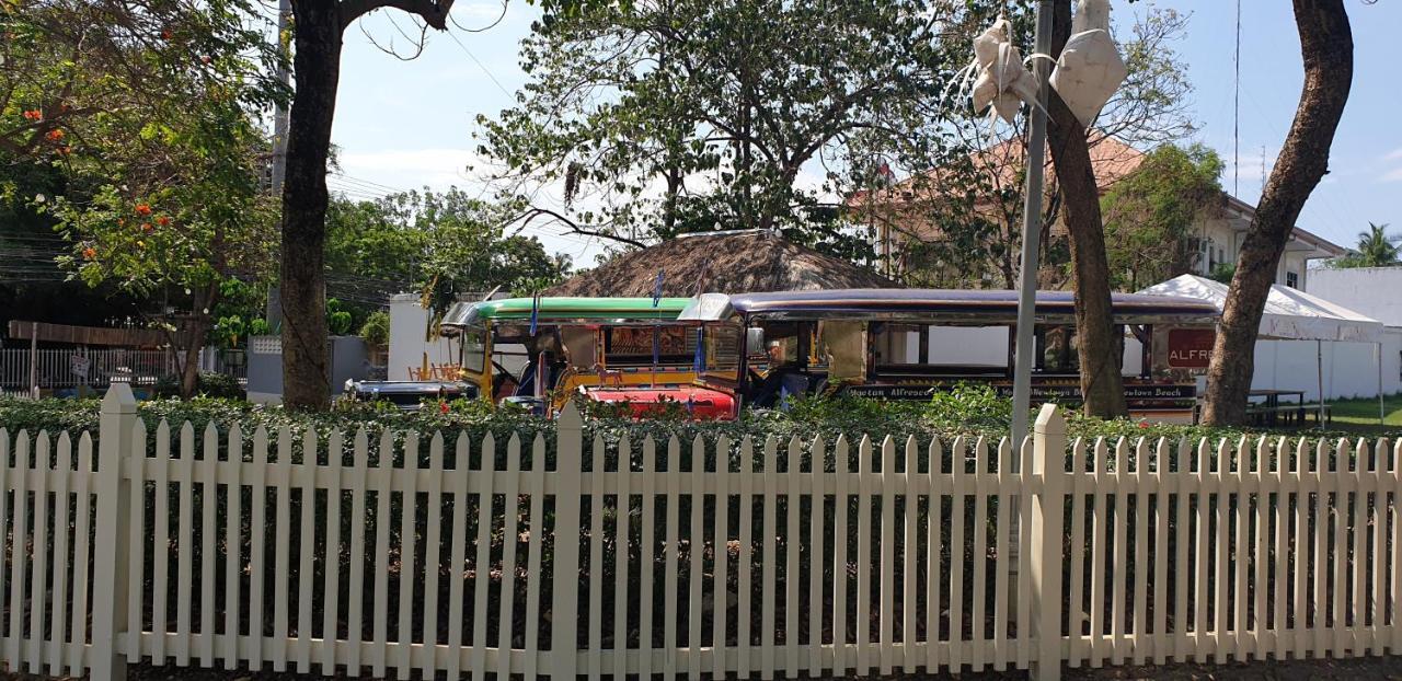 Mactan Newtown Condo With Garden And Ocean View 8Newtown Blvd Lapu-Lapu City Buitenkant foto