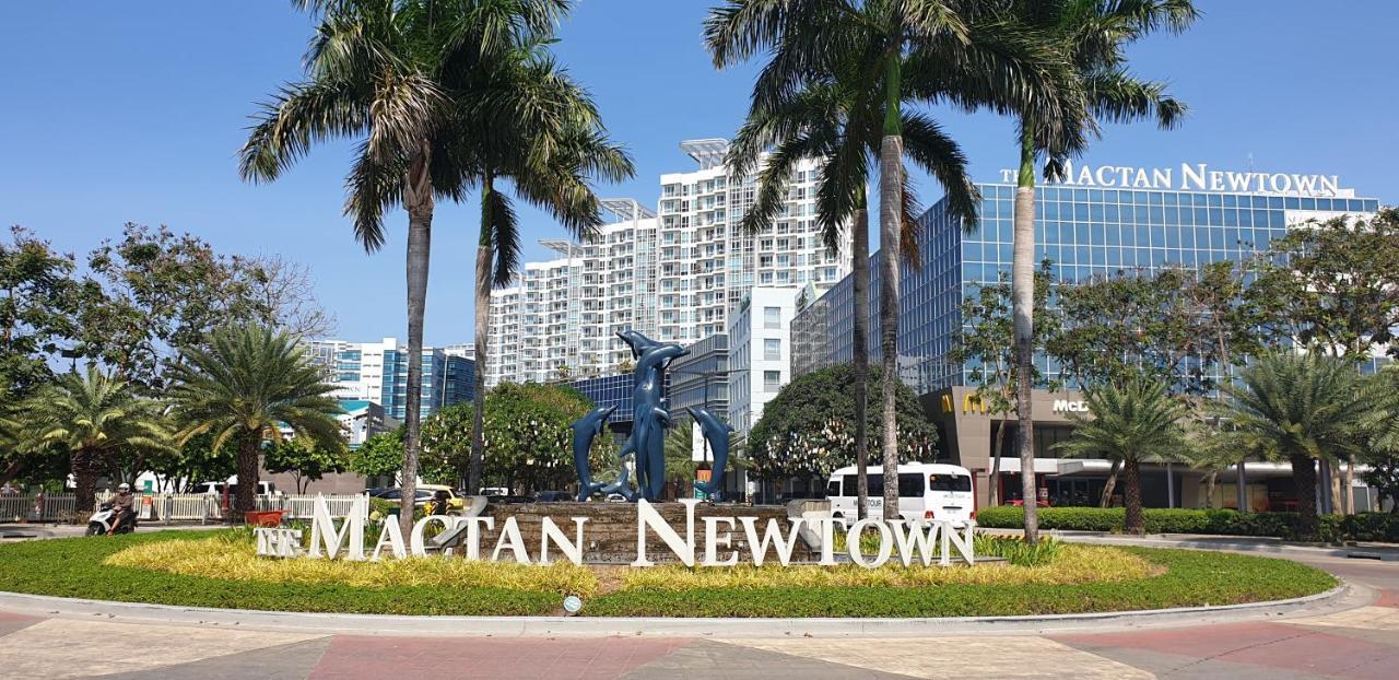 Mactan Newtown Condo With Garden And Ocean View 8Newtown Blvd Lapu-Lapu City Buitenkant foto
