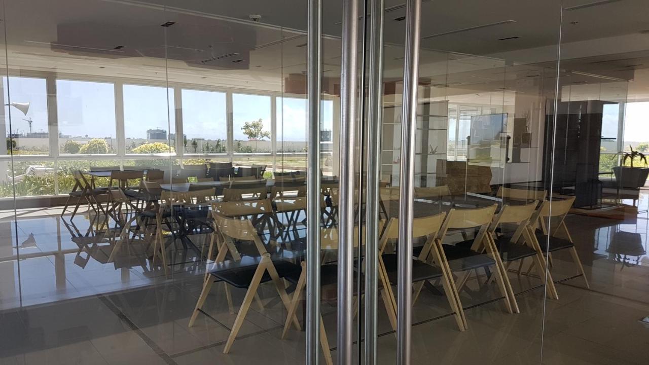 Mactan Newtown Condo With Garden And Ocean View 8Newtown Blvd Lapu-Lapu City Buitenkant foto